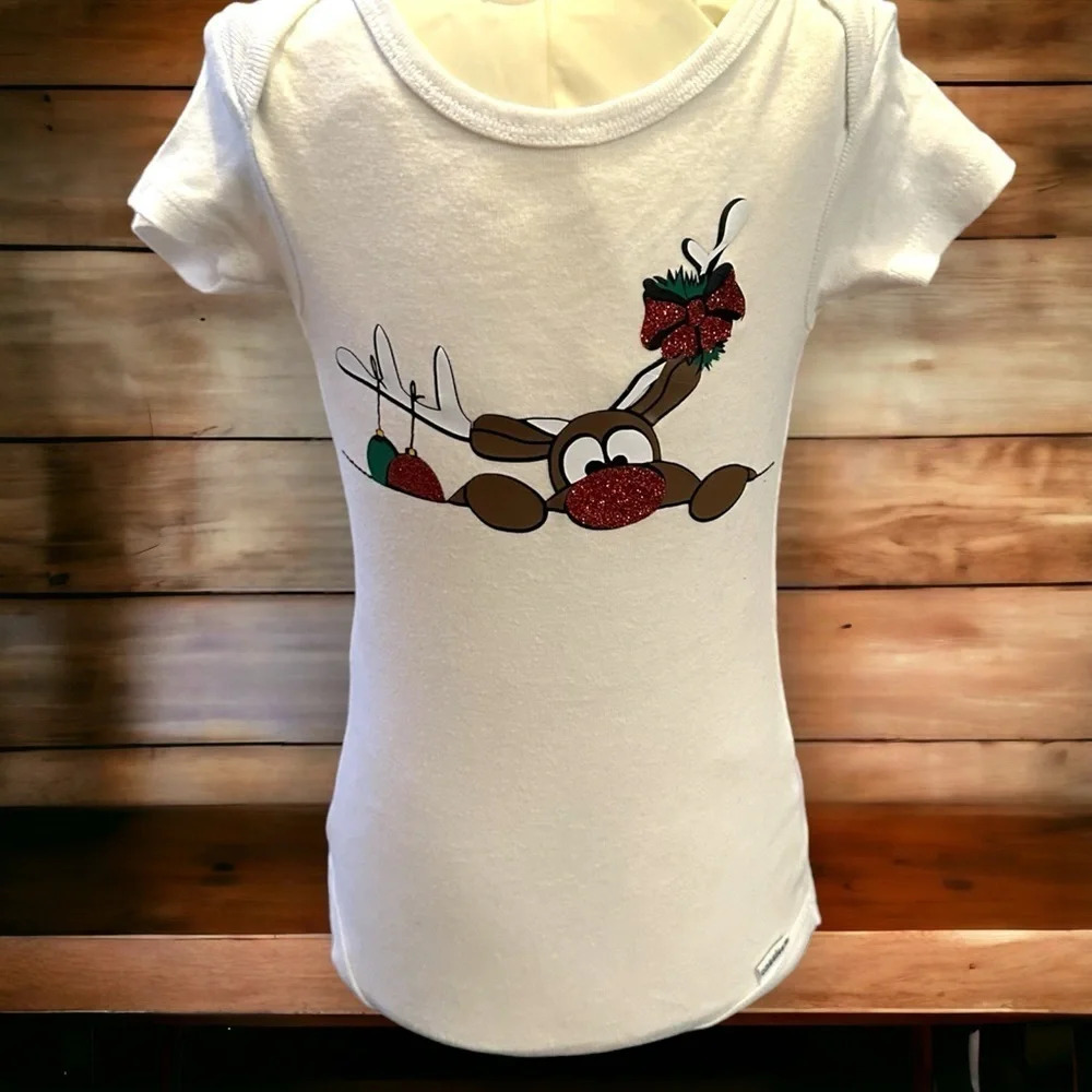 12 month Gerber onesie‎ girl Rudolph reindeer